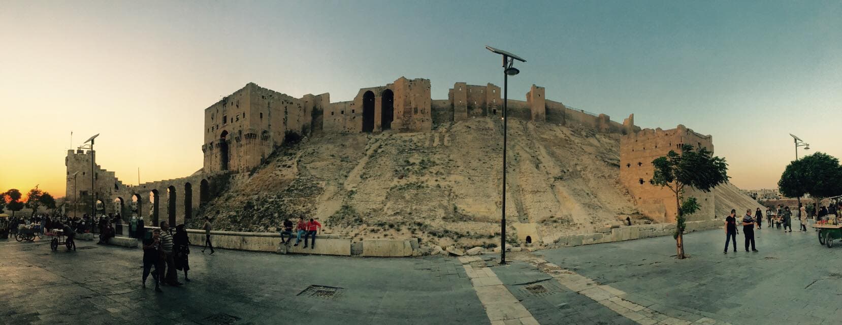 قلعة حلب وقت الغروب